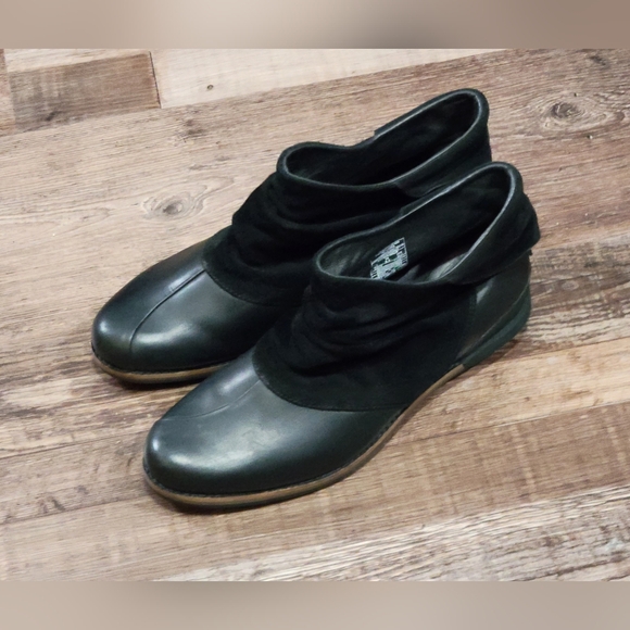 Patagonia Addie Ruffle Women's Ankle Boots - Picture 1 of 16